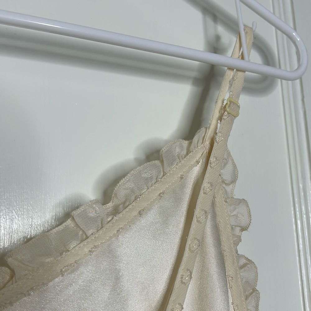 Norwegian Tank Top Cream Color Flowy Ruffled - Picture 8 of 8